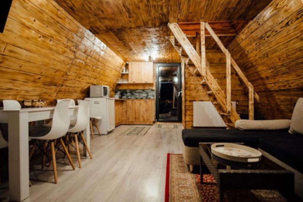 Cabanaaframe Intreaga Proprietate 쿠티에데아게스 외부 사진